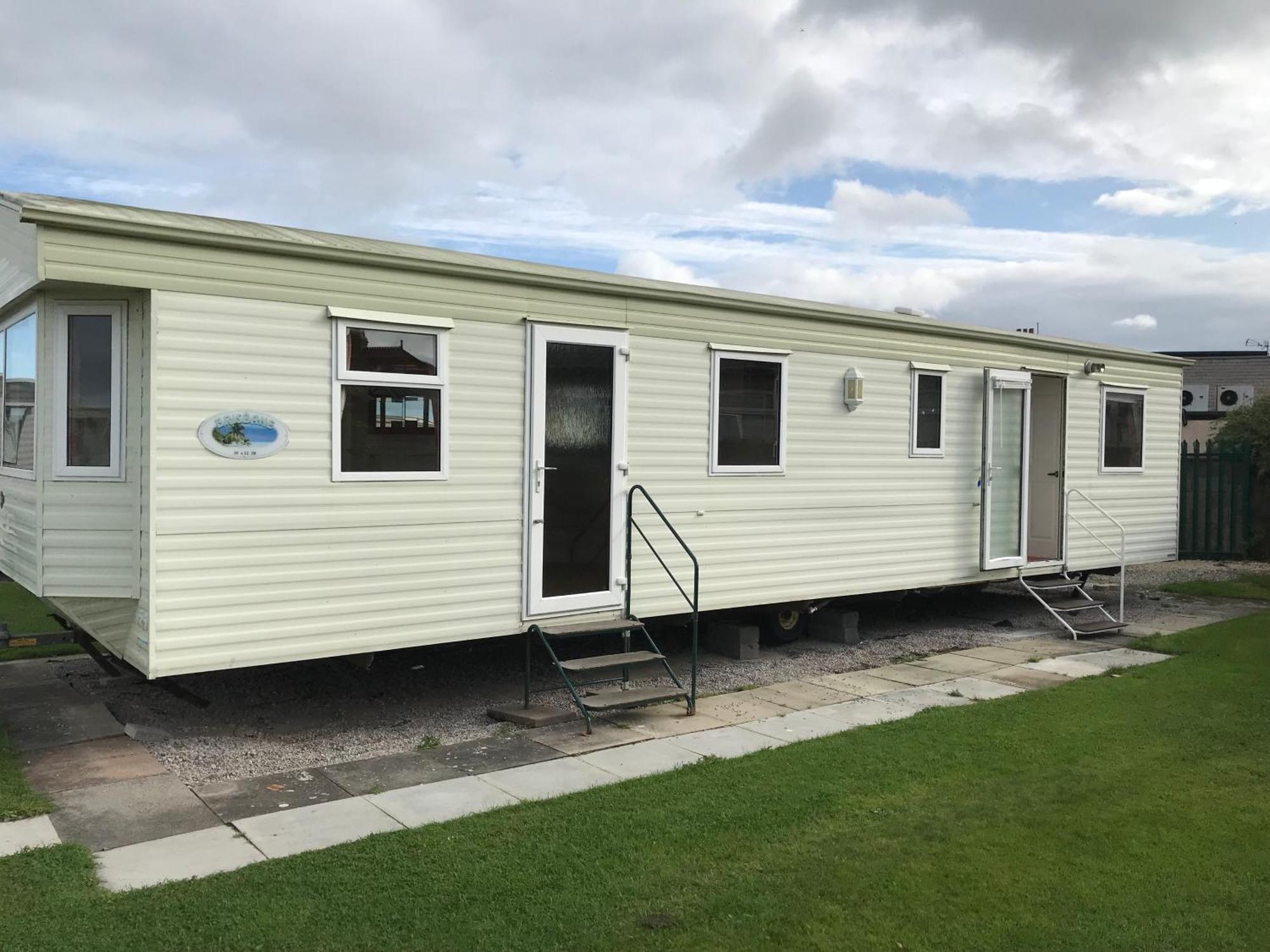 Modern 2 Bedroom Static Caravan - Lyons Kingsley Holiday Park - Pensarn, Abergele - Pet Friendly Exterior foto