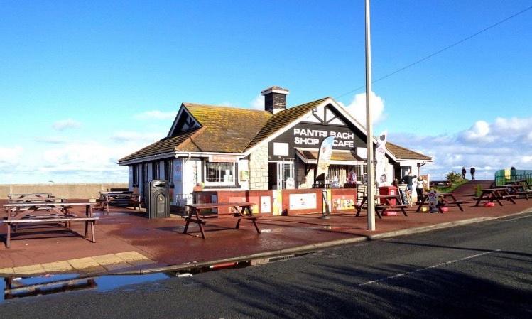 Modern 2 Bedroom Static Caravan - Lyons Kingsley Holiday Park - Pensarn, Abergele - Pet Friendly Exterior foto