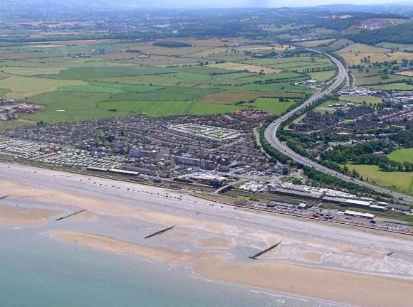 Modern 2 Bedroom Static Caravan - Lyons Kingsley Holiday Park - Pensarn, Abergele - Pet Friendly Exterior foto